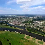 Lat & Apartmenthaus Berlin Hotel 3*