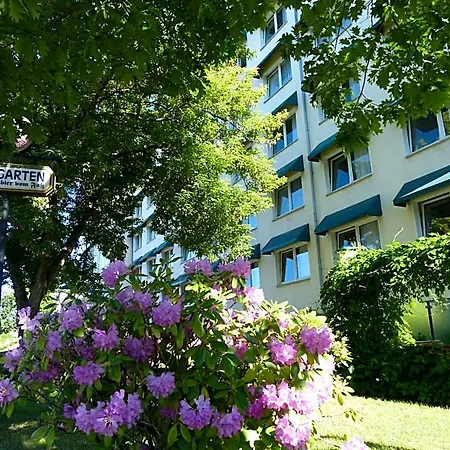Отель Lat & Apartmenthaus Berlin