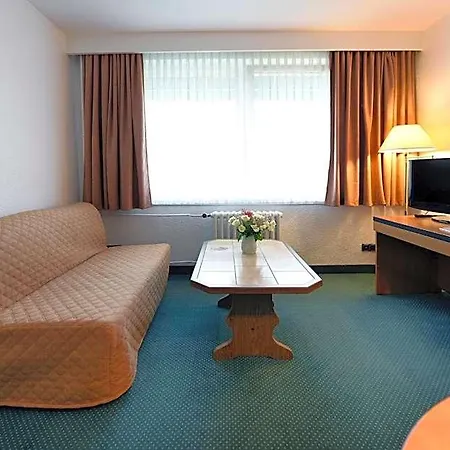 Lat & Apartmenthaus Berlin Отель 3*