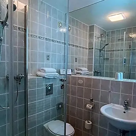 Lat & Apartmenthaus Berlin