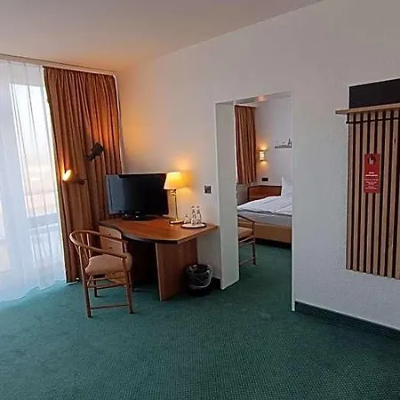 Lat & Apartmenthaus Berlin Отель