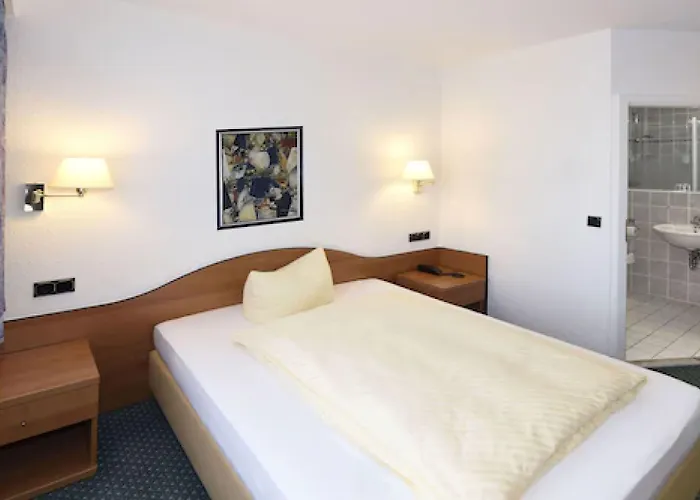 Lat & Apartmenthaus Berlin מלון Eisenhüttenstadt