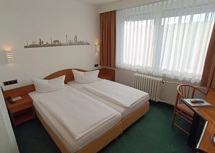 מלון Lat & Apartmenthaus Berlin Eisenhüttenstadt